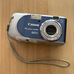Canon Camera PowerShot A430
For pieces only! (H)